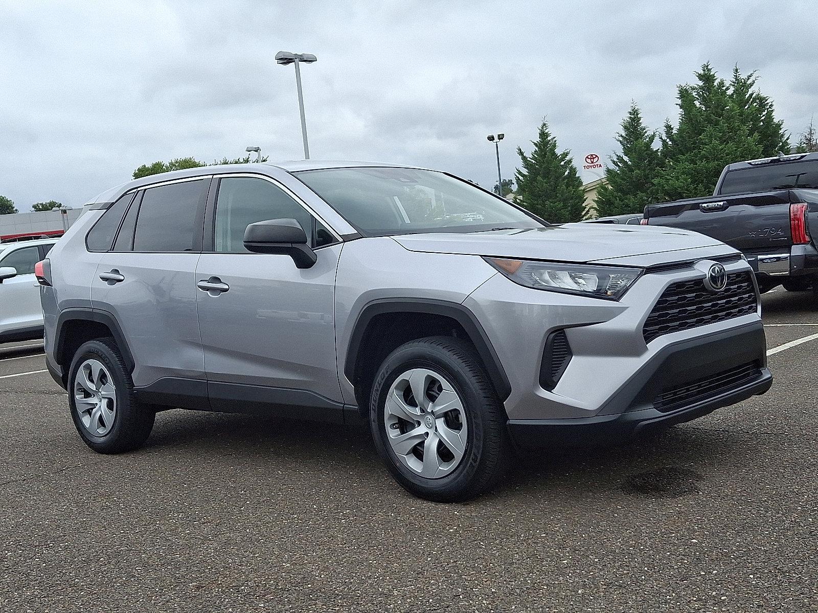 2022 Toyota RAV4 Vehicle Photo in Trevose, PA 19053