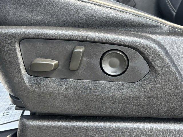 2023 GMC Yukon XL Vehicle Photo in ROCHESTER HILLS, MI 48307-2741
