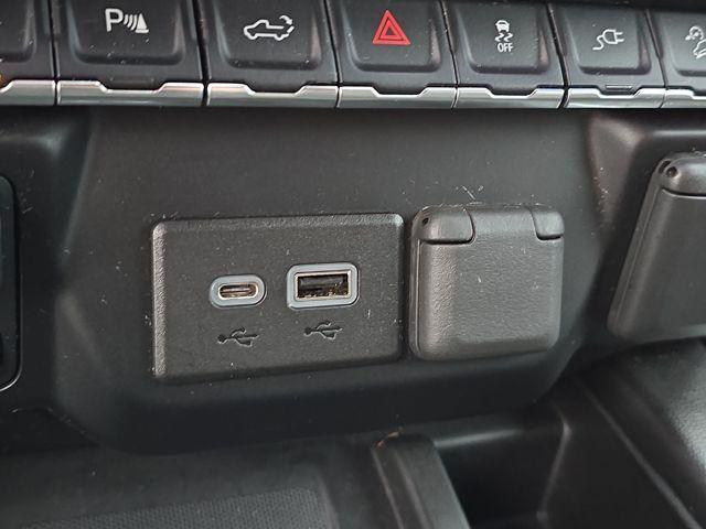 2022 GMC Sierra 2500 HD Vehicle Photo in Pleasant Hills, PA 15236