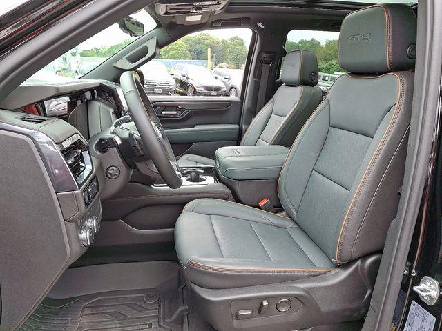 2025 GMC Yukon Vehicle Photo in DANBURY, CT 06810-5034