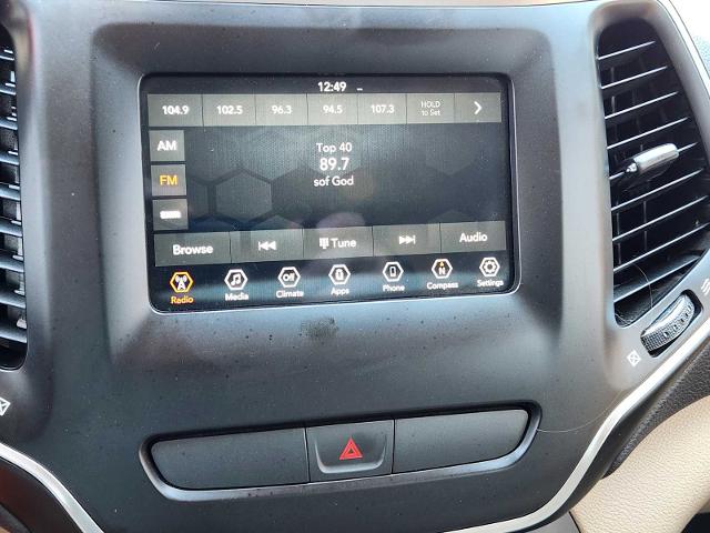 2019 Jeep Cherokee Vehicle Photo in DENTON, TX 76210-9321