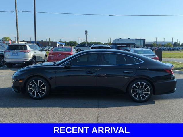 2020 Hyundai SONATA Vehicle Photo in Merrillville, IN 46410