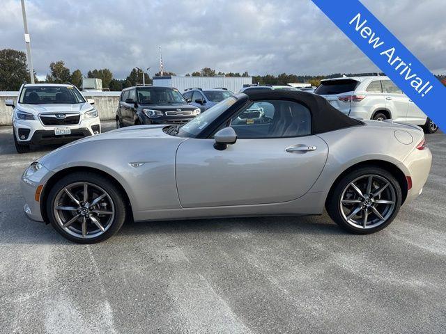 2022 Mazda MX-5 Miata Vehicle Photo in Puyallup, WA 98371