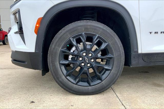 2024 Chevrolet Traverse Vehicle Photo in TOPEKA, KS 66609-0000
