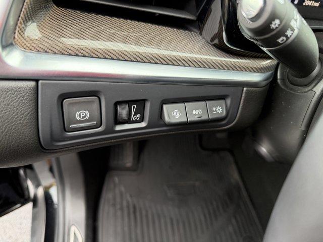 2024 Cadillac XT5 Vehicle Photo in LEOMINSTER, MA 01453-2952