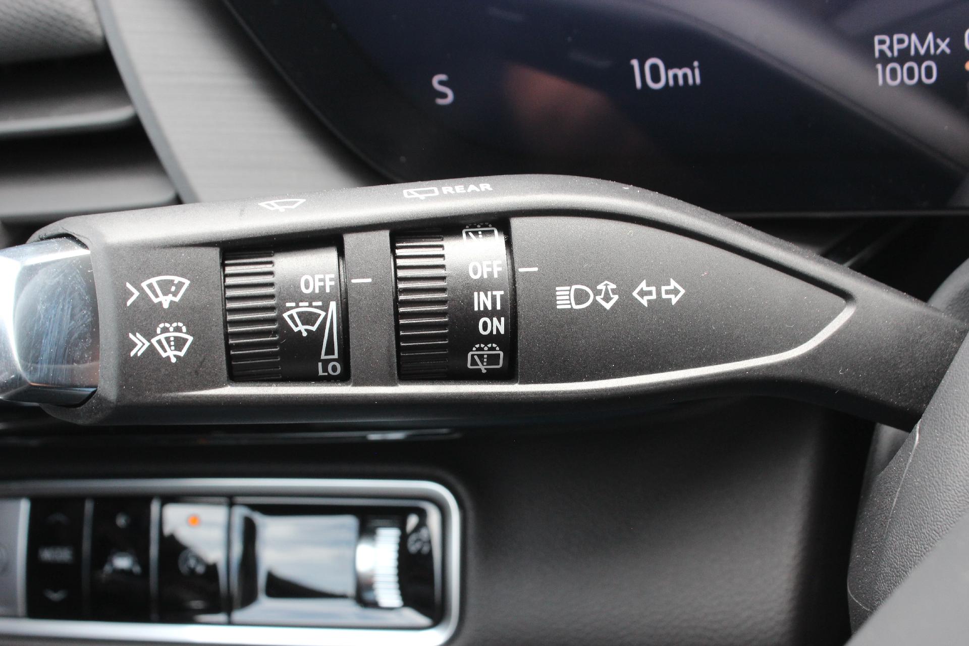 2025 Buick Envision Vehicle Photo in AURORA, CO 80012-4011