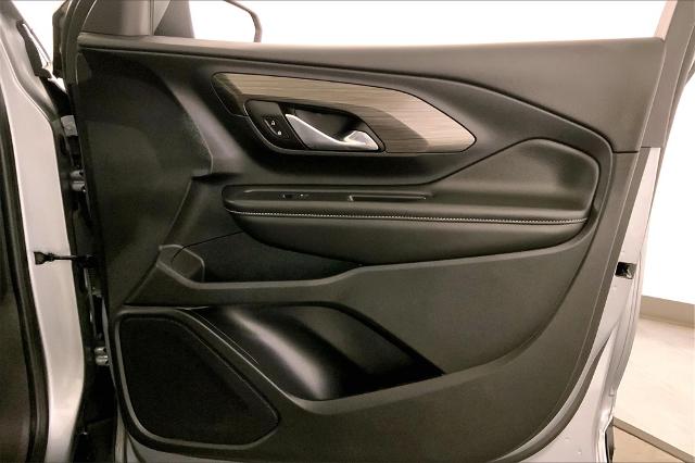 2024 GMC Terrain Vehicle Photo in Lees Summit, MO 64086