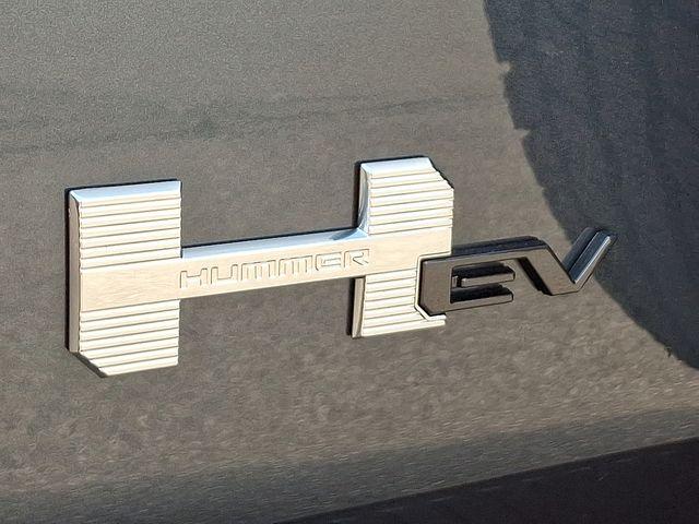 2025 GMC HUMMER EV SUV Vehicle Photo in DANBURY, CT 06810-5034
