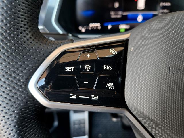 2024 Volkswagen Tiguan Vehicle Photo in Weatherford, TX 76087