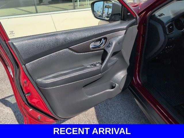 2020 Nissan Rogue Vehicle Photo in Merrillville, IN 46410