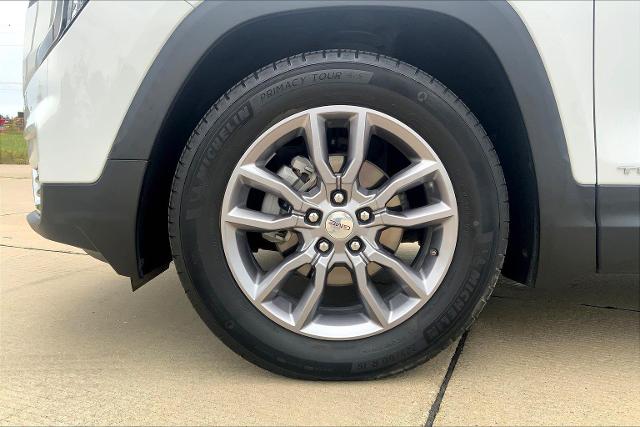 2023 GMC Terrain Vehicle Photo in TOPEKA, KS 66609-0000