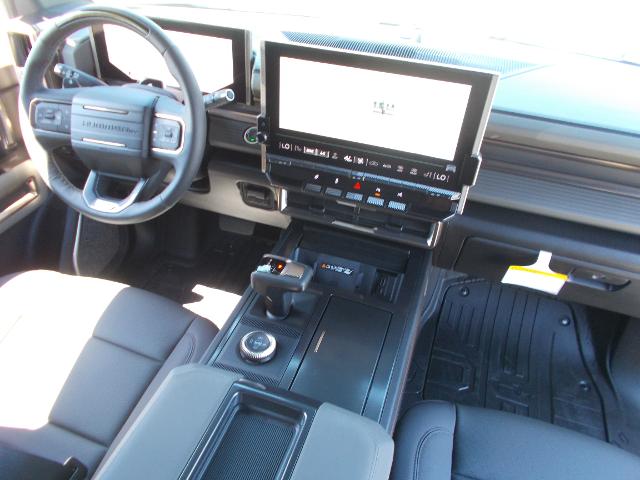 2025 GMC HUMMER EV Pickup Vehicle Photo in LOWELL, MA 01852-4336