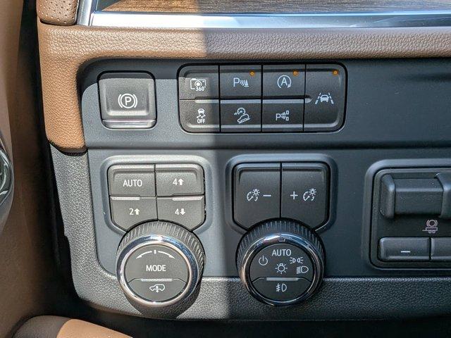 2026 Chevrolet Suburban Vehicle Photo in BRUNSWICK, GA 31525-1881