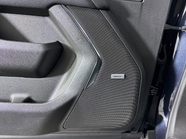 2025 Chevrolet Suburban Vehicle Photo in PUYALLUP, WA 98371-4149