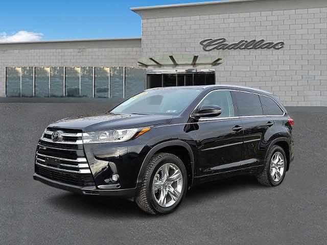 2019 Toyota Highlander Vehicle Photo in TREVOSE, PA 19053-4984