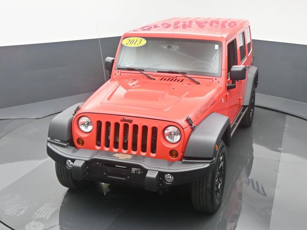2013 Jeep Wrangler Unlimited Vehicle Photo in Cedar Rapids, IA 52402