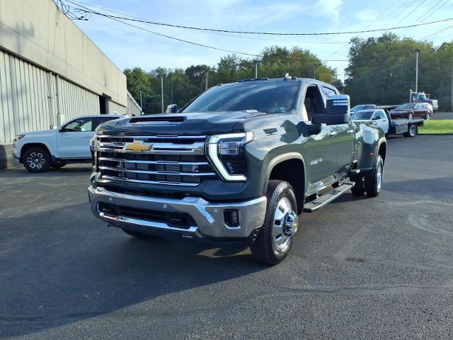 2026 Chevrolet Silverado 3500 HD Vehicle Photo in WAYNESBURG, PA 15370-8079