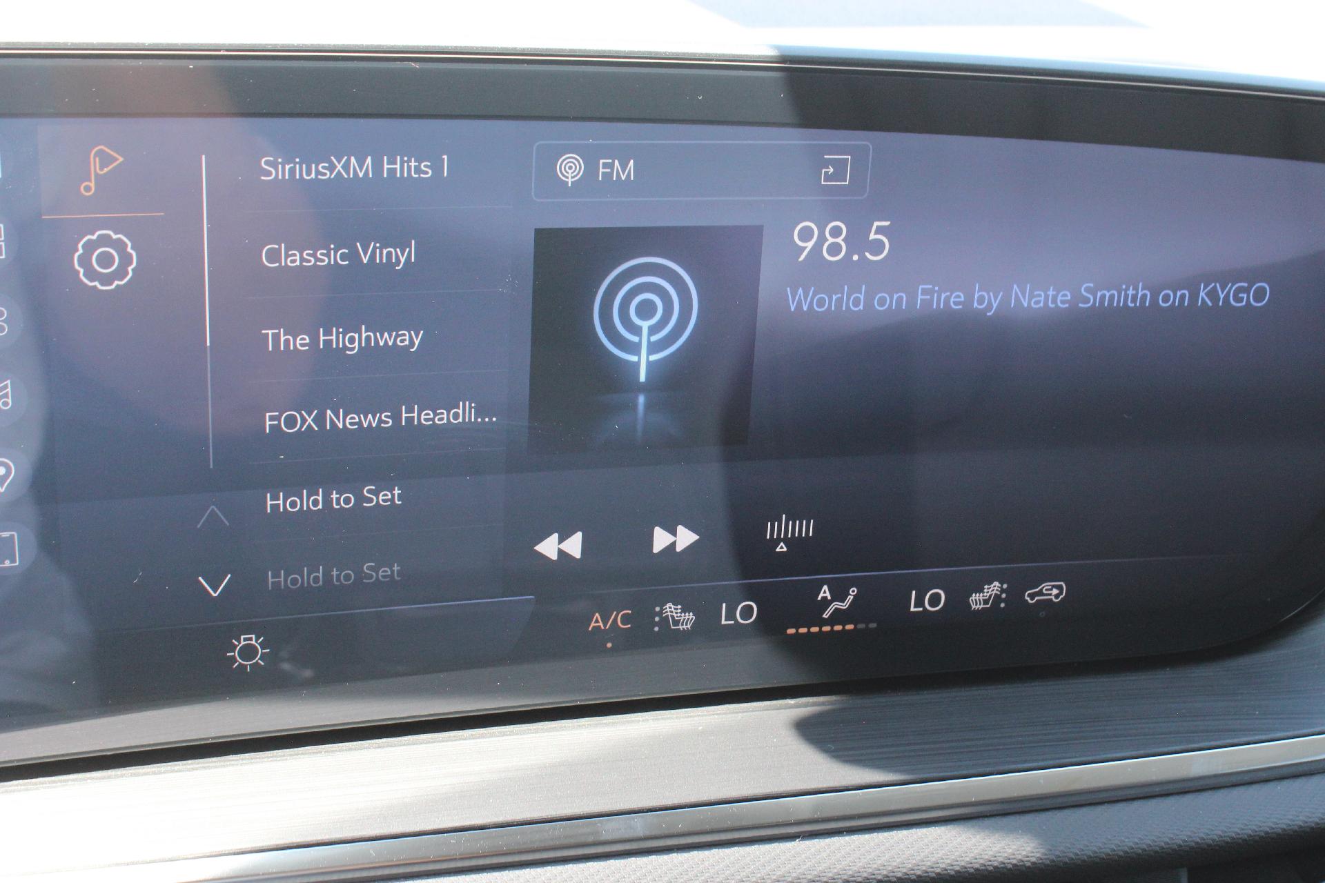 2025 Buick Envision Vehicle Photo in AURORA, CO 80012-4011