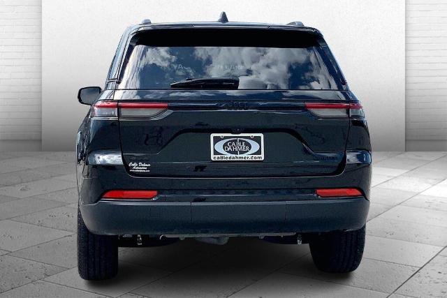 2023 Jeep Grand Cherokee Vehicle Photo in Kansas City, MO 64114