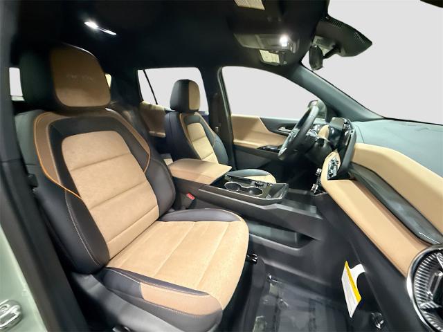 2026 Chevrolet Equinox Vehicle Photo in EVERETT, WA 98203-5662