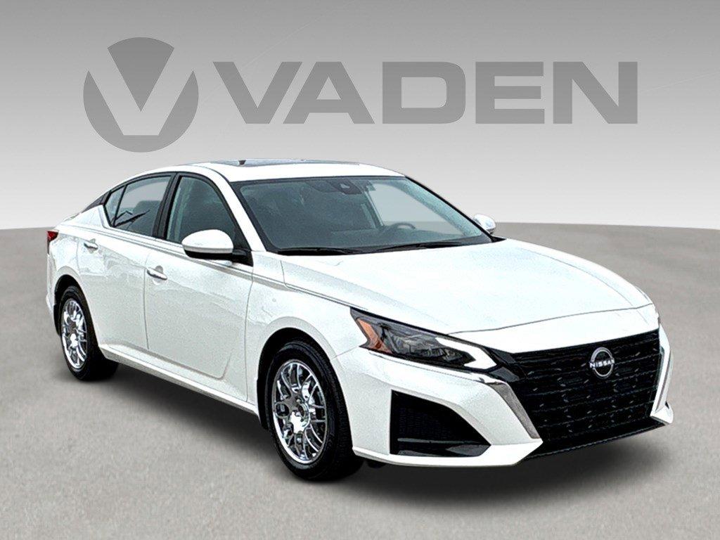 2025 Nissan Altima Vehicle Photo in SAVANNAH, GA 31406-4513