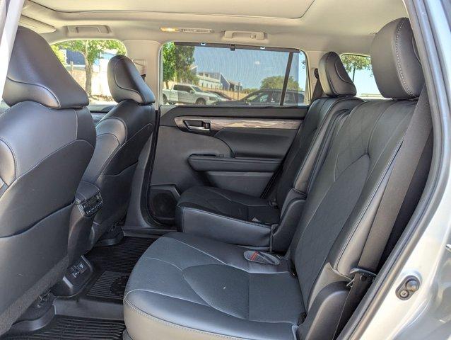 2022 Toyota Highlander Vehicle Photo in San Antonio, TX 78230