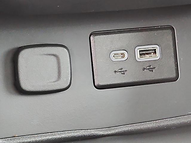 2023 GMC Acadia Vehicle Photo in TREVOSE, PA 19053-4984