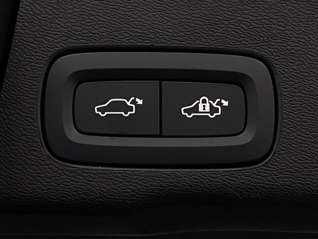2025 Volvo XC60 Vehicle Photo in Appleton, WI 54913