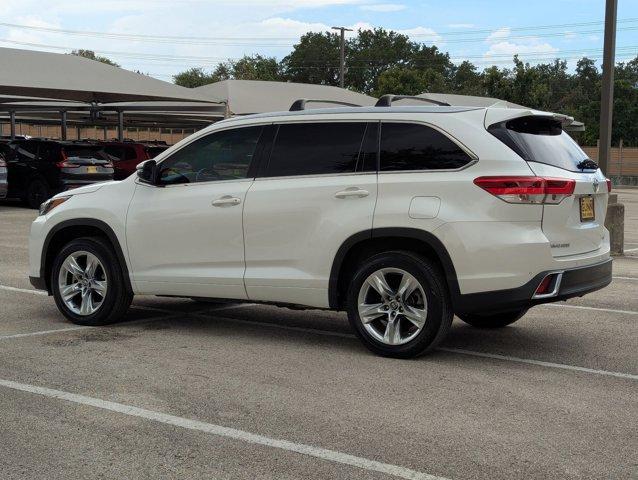2017 Toyota Highlander Vehicle Photo in San Antonio, TX 78230