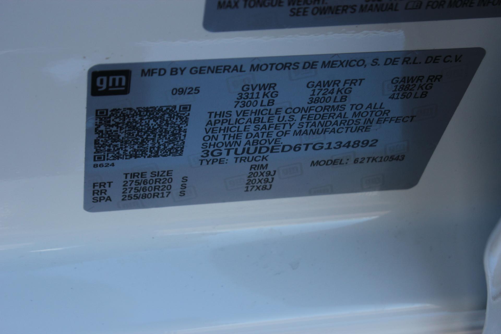 2026 GMC Sierra 1500 Vehicle Photo in AURORA, CO 80012-4011