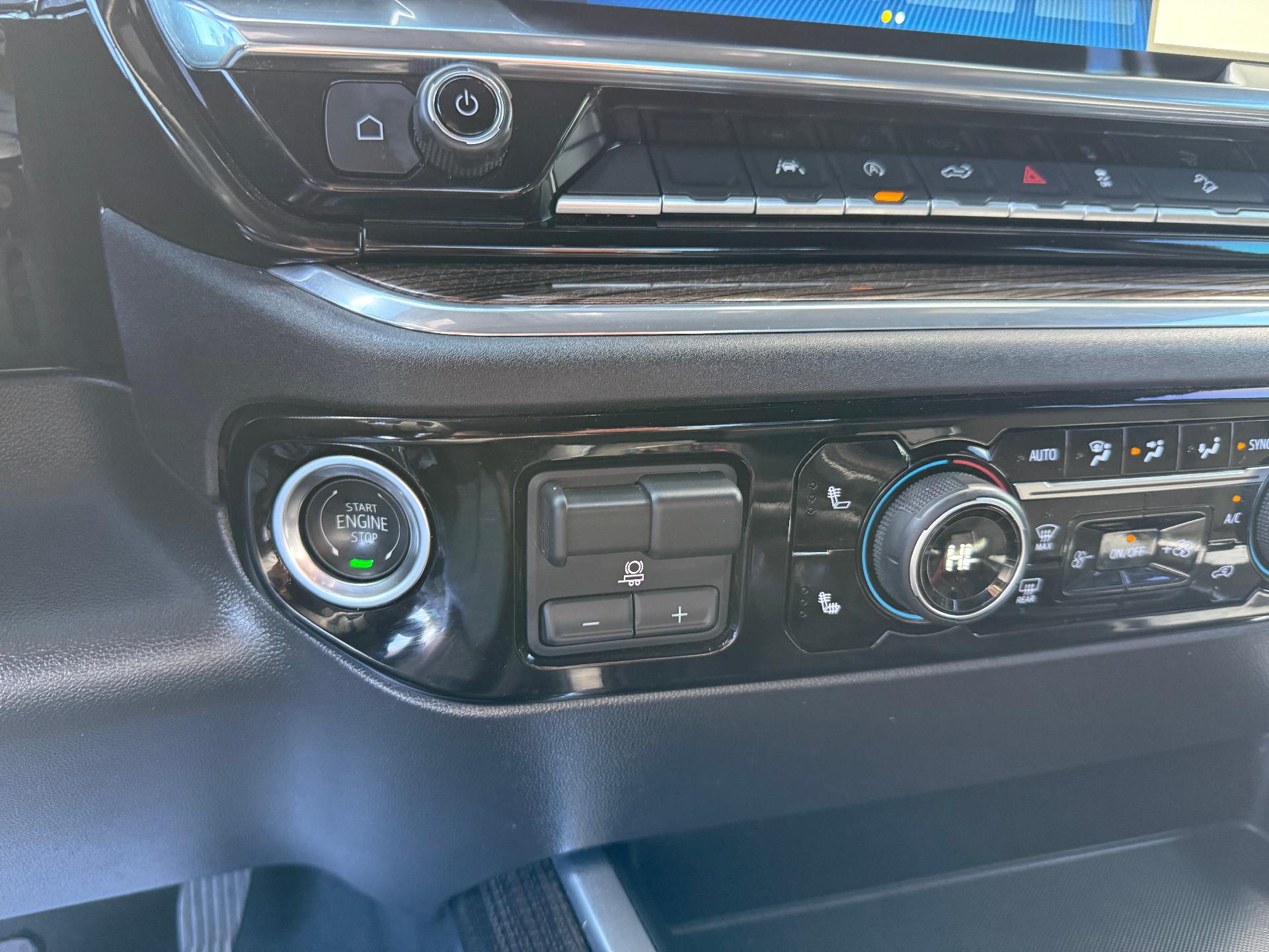 2025 Chevrolet Silverado 1500 photo 22 of 28