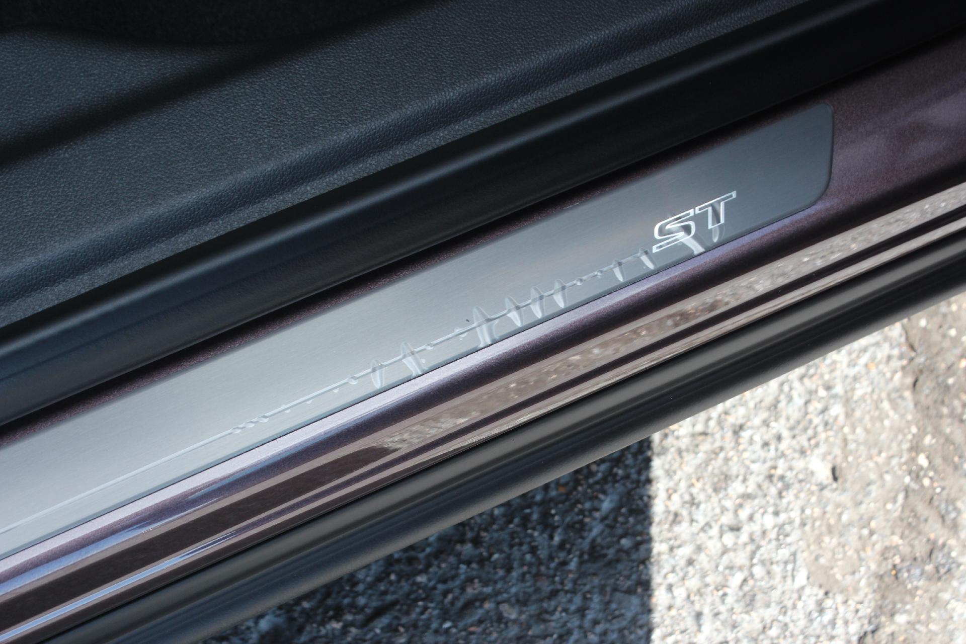 2025 Buick Envision Vehicle Photo in AURORA, CO 80012-4011
