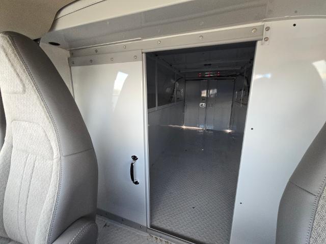 2025 Chevrolet Express Commercial Cutaway Vehicle Photo in INDEPENDENCE, MO 64055-1314