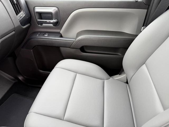 2024 Chevrolet Silverado 5500 HD Vehicle Photo in COLUMBIA, MO 65203-3903