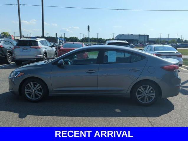 2018 Hyundai ELANTRA Vehicle Photo in Merrillville, IN 46410