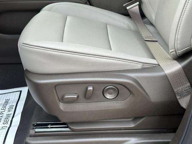2026 GMC Yukon Vehicle Photo in COLUMBIA, MO 65203-3903
