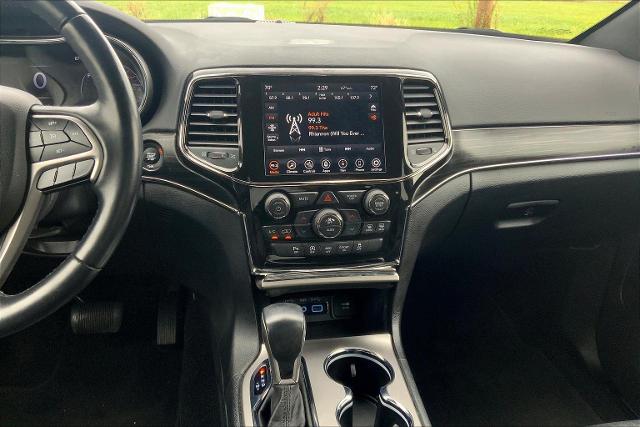 2022 Jeep Grand Cherokee WK Vehicle Photo in TOPEKA, KS 66609-0000