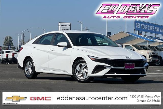2024 Hyundai ELANTRA Vehicle Photo in DINUBA, CA 93618-9116