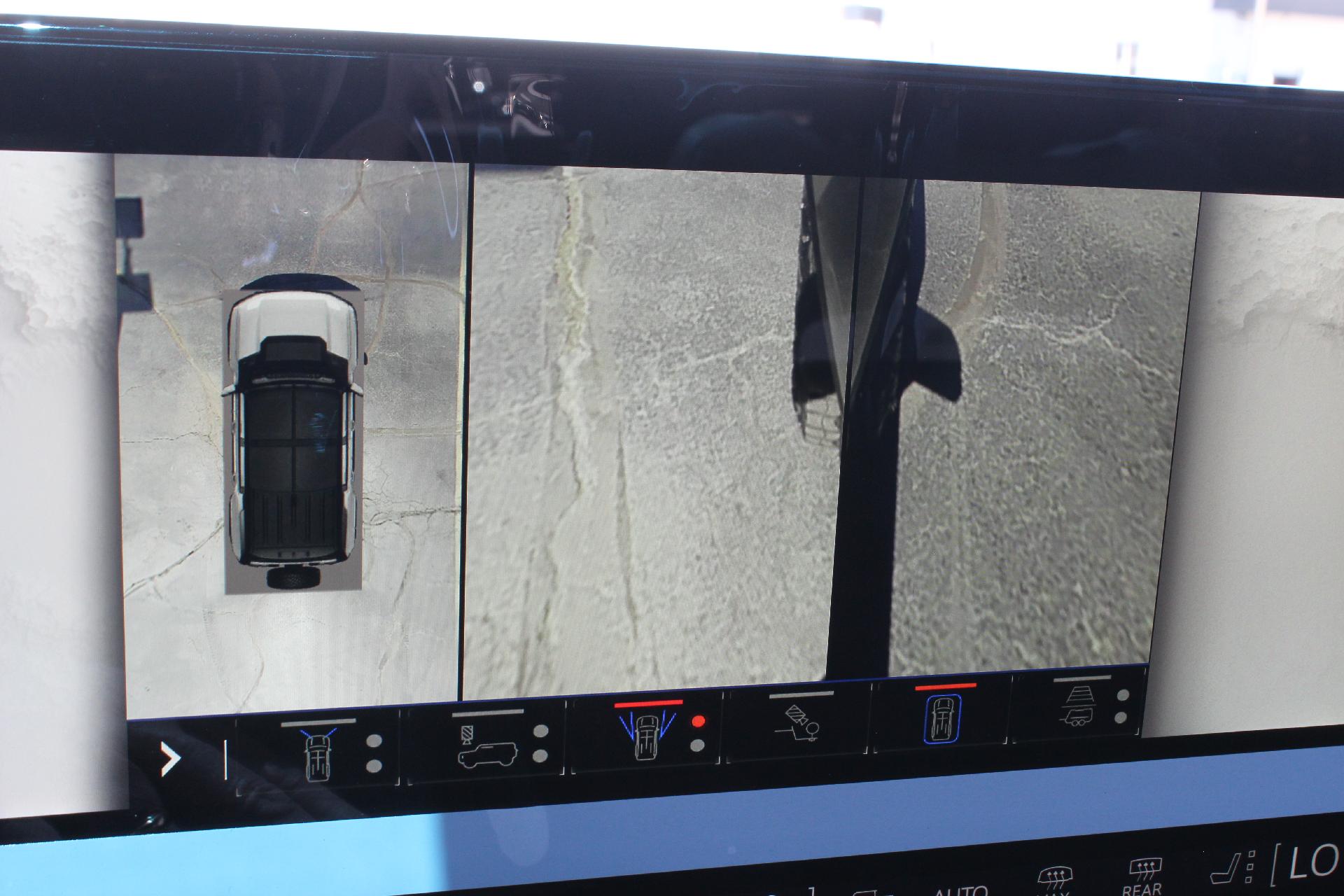 2024 GMC HUMMER EV SUV Vehicle Photo in AURORA, CO 80012-4011