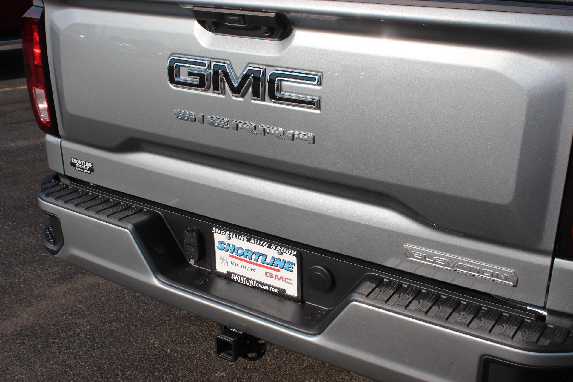 2026 GMC Sierra 1500 Vehicle Photo in AURORA, CO 80012-4011