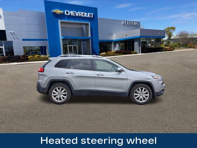 2017 Jeep Cherokee Vehicle Photo in DANBURY, CT 06810-5034