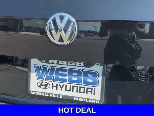 2020 Volkswagen Tiguan Vehicle Photo in Merrillville, IN 46410