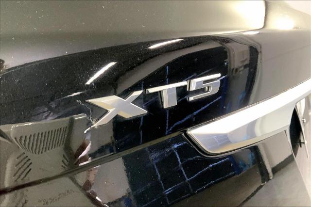 2025 Cadillac XT5 Vehicle Photo in INDEPENDENCE, MO 64055-1377