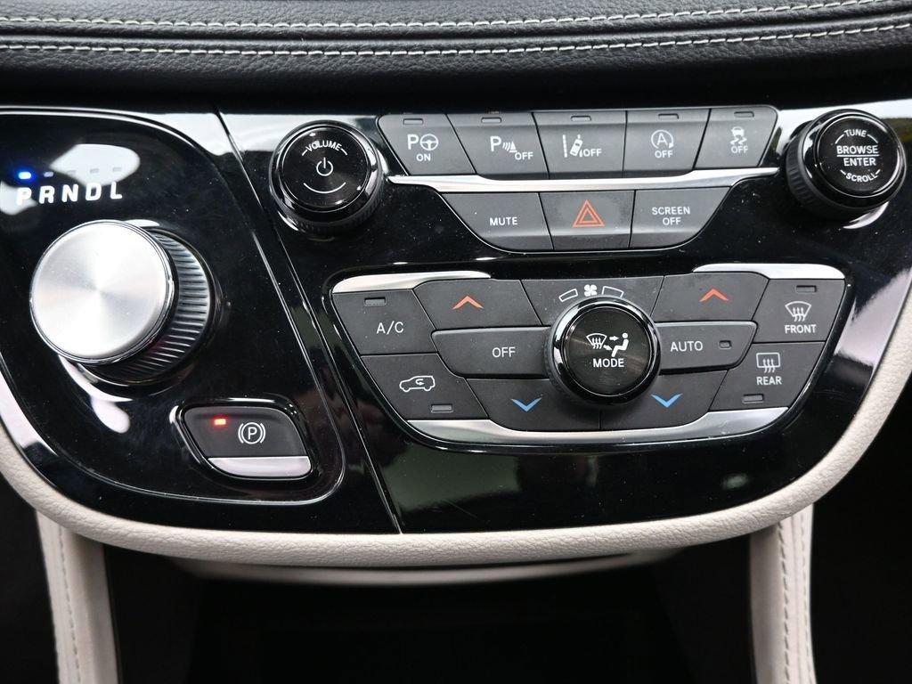 2022 Chrysler Pacifica Vehicle Photo in Cedar Rapids, IA 52402