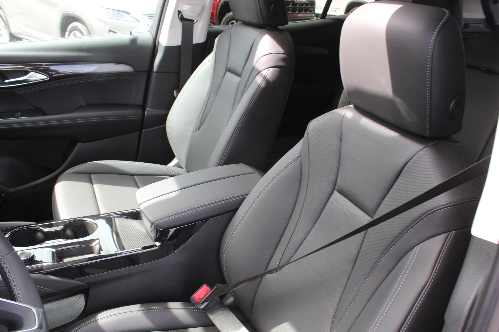 2025 Buick Envision Vehicle Photo in AURORA, CO 80012-4011