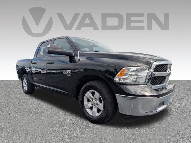 2023 Ram 1500 Classic Vehicle Photo in BRUNSWICK, GA 31525-1881