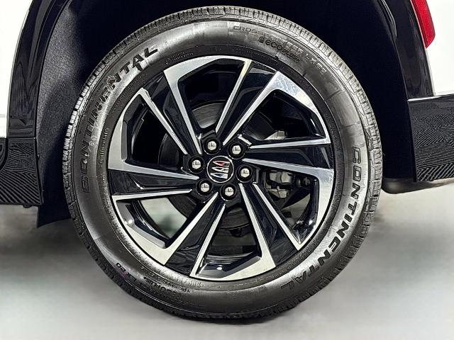 2026 Buick Enclave Vehicle Photo in PUYALLUP, WA 98371-4149
