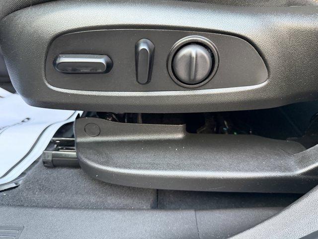 2021 Chevrolet Equinox Vehicle Photo in LEOMINSTER, MA 01453-2952