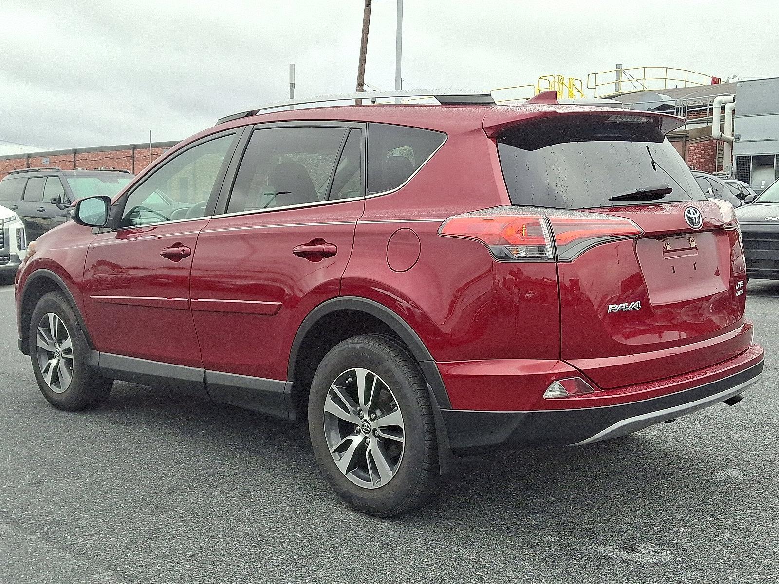 2018 Toyota RAV4 Vehicle Photo in Harrisburg, PA 17111