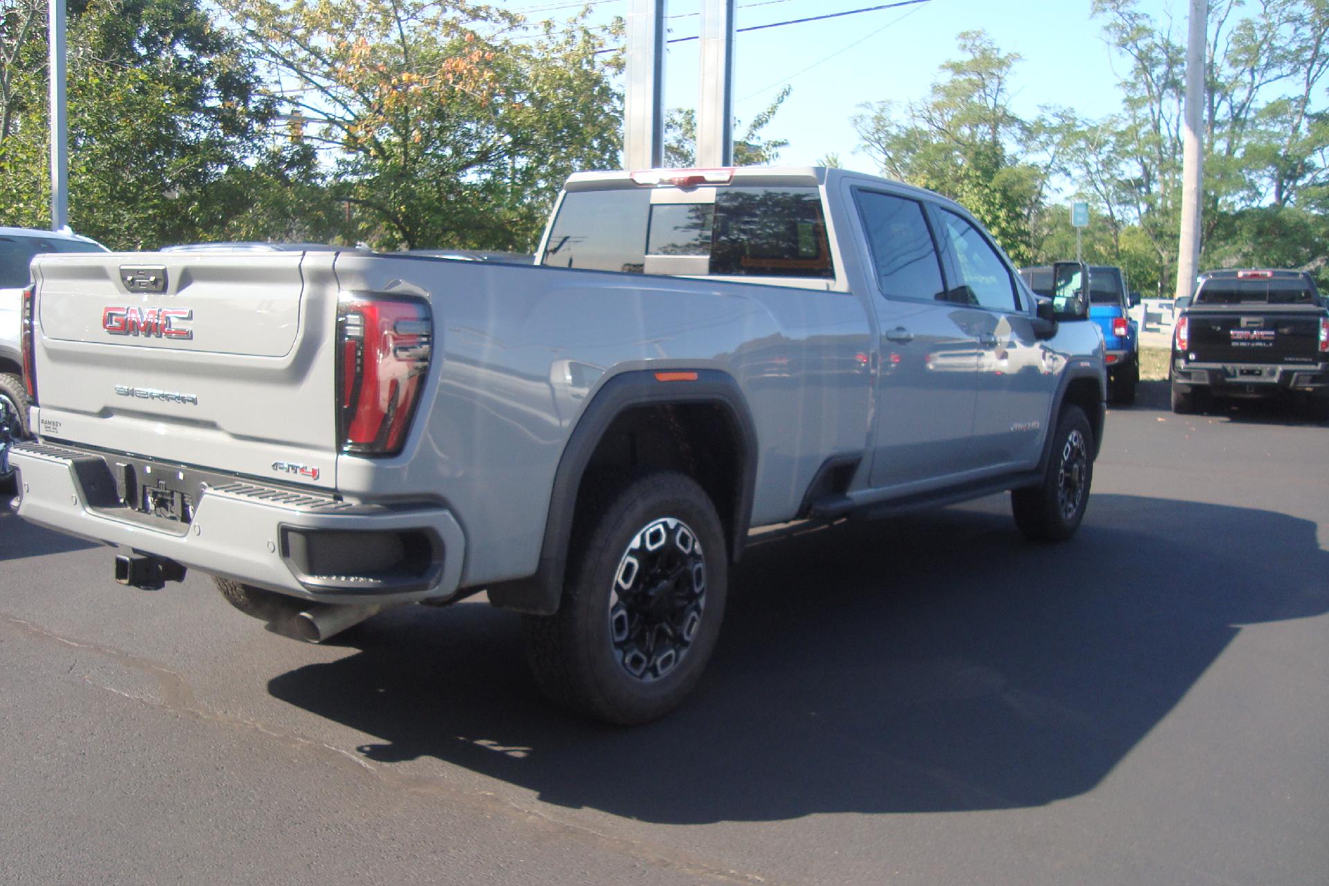 2025 GMC Sierra 3500HD Vehicle Photo in PORTSMOUTH, NH 03801-4196